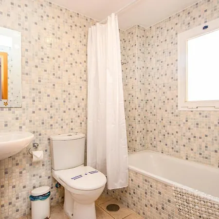 Casares Del Sol Apartment *